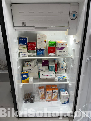 ফার্মেসীর রেক ও ফ্রিজ বিক্রি